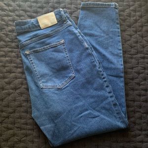 The curvy high rise skinny Jean